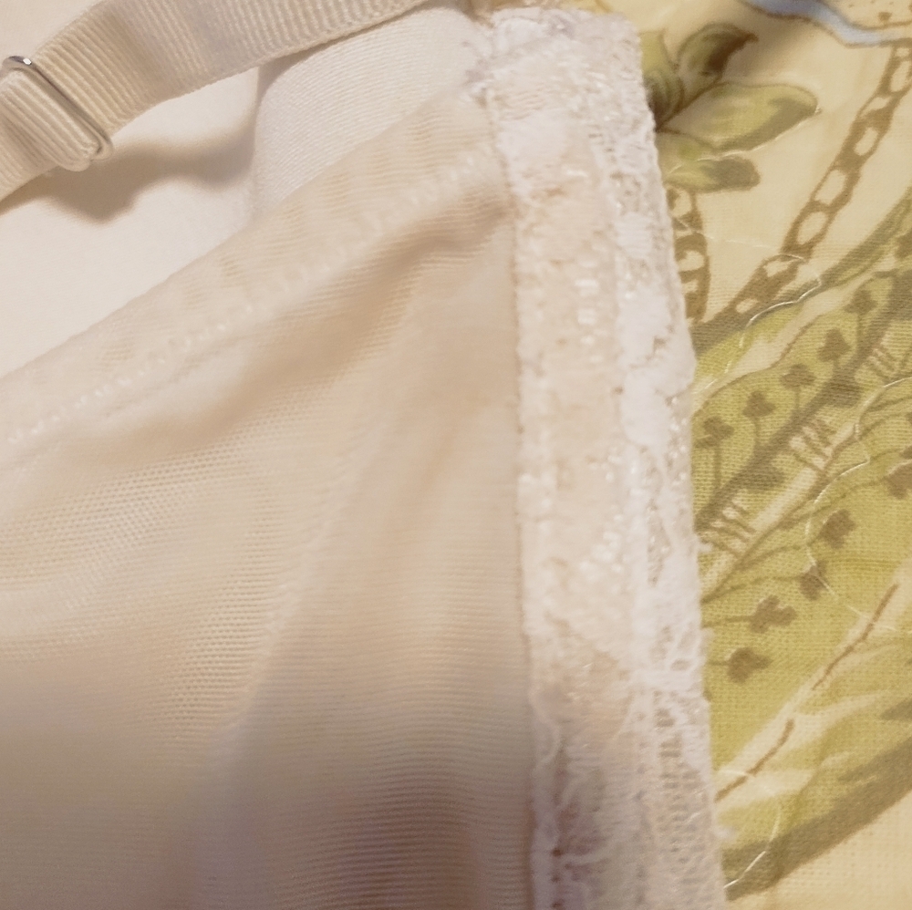 VS 2 Piece Bra / NWTPanty,  DREAM ANGEL Elegant Lace Bralette/ PANTY - Picture 13 of 15